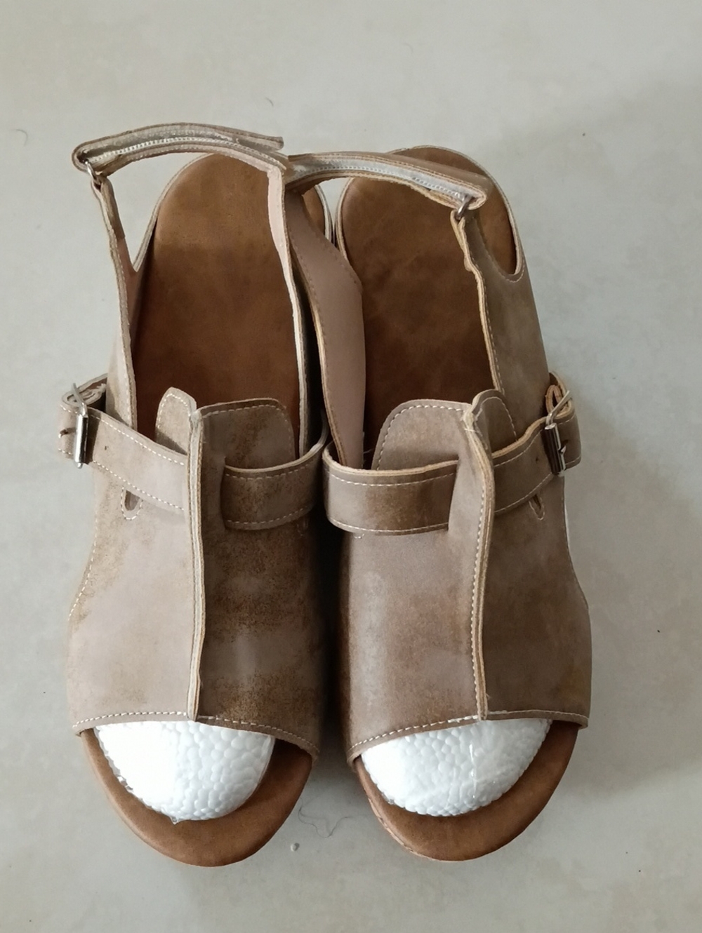 Women's Open-Toe Sandals in Taupe New